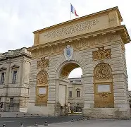 包含蒙彼利埃抗议国王杯比赛结果，要求重赛的词条