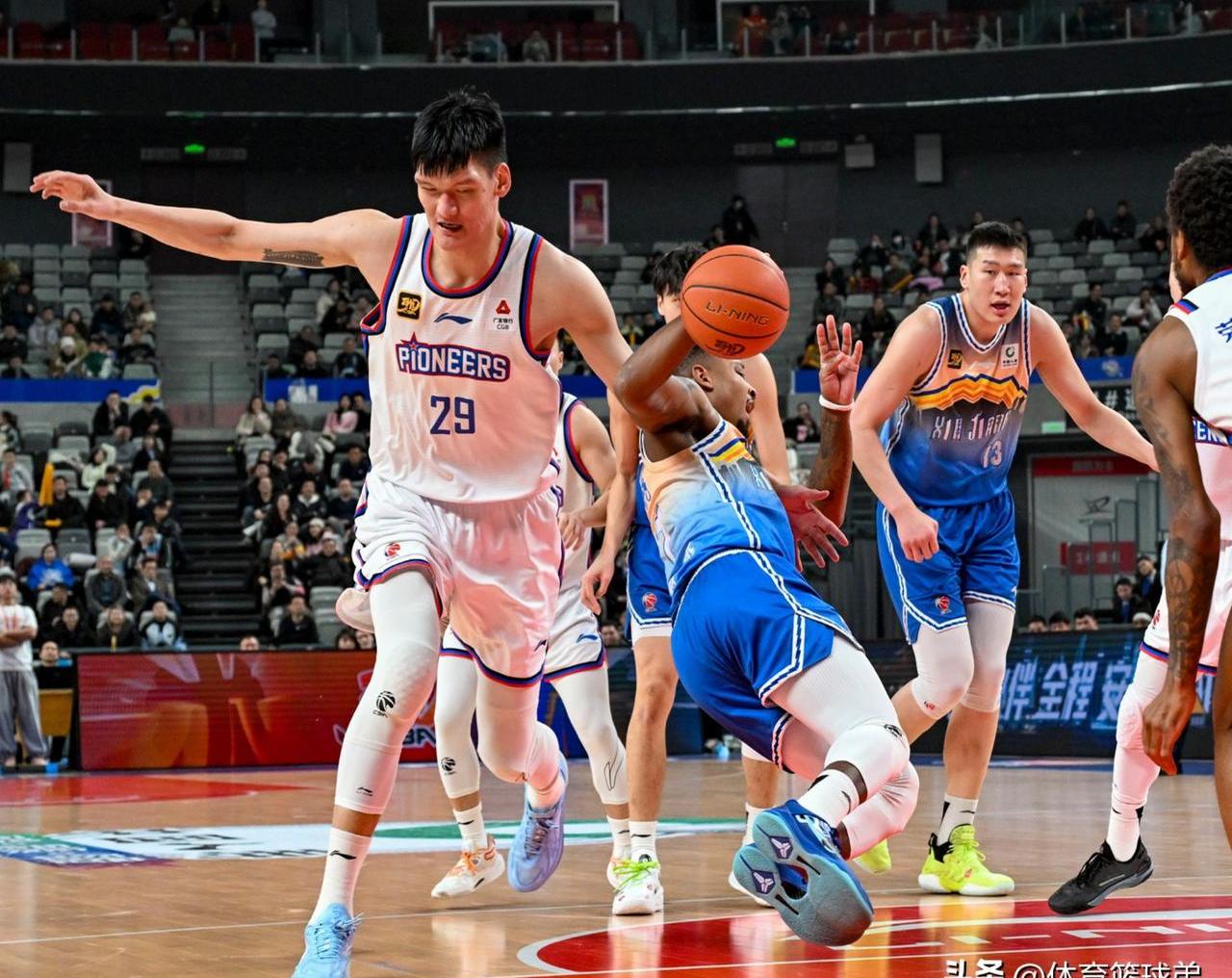 DB彩票入口-新疆队士气高涨，豪取五连胜成焦点