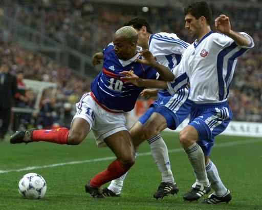 DB彩票入口-欧洲杯预选赛实况报道，精彩纷呈抢眼