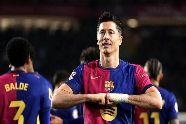 DB游戏-巴萨后防线不稳，惨遭逆转失利