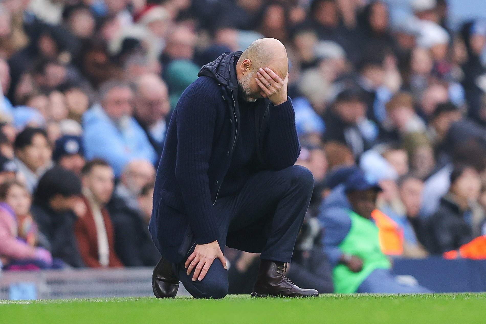 曼联客场1比2不敌埃弗顿，保级压力增大