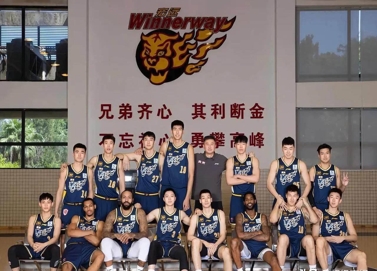 DB游戏-关于联赛上演悬念连连，球队实力对拼无惧压力的信息