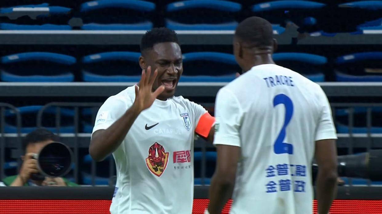 DB彩票试玩-哈洛盖特汉普主场克敌，稳定保级前景