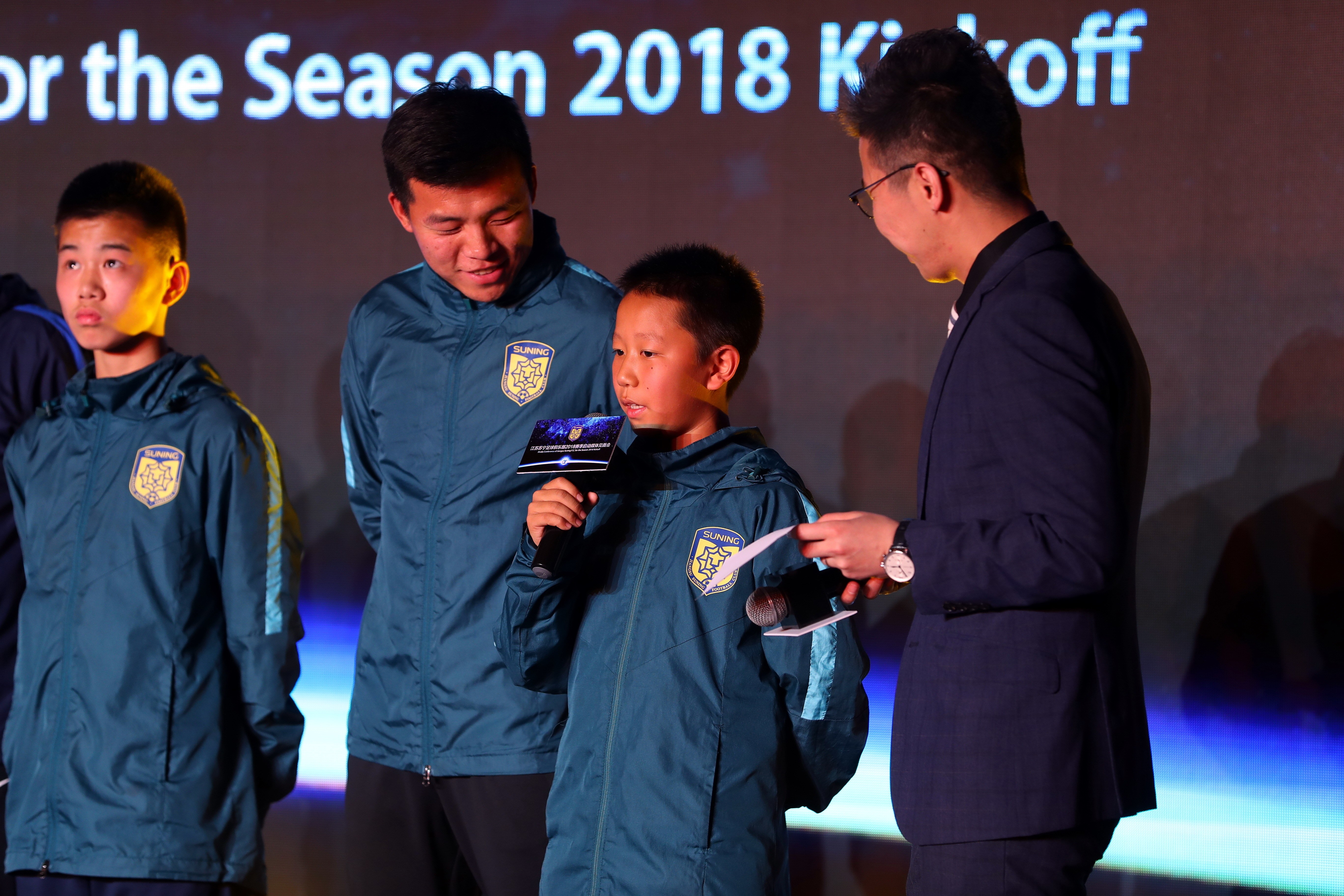 江苏苏宁大比分胜出,豪取三分继续向前迈进 江苏苏宁大比分胜出,豪取三分继续向前迈进