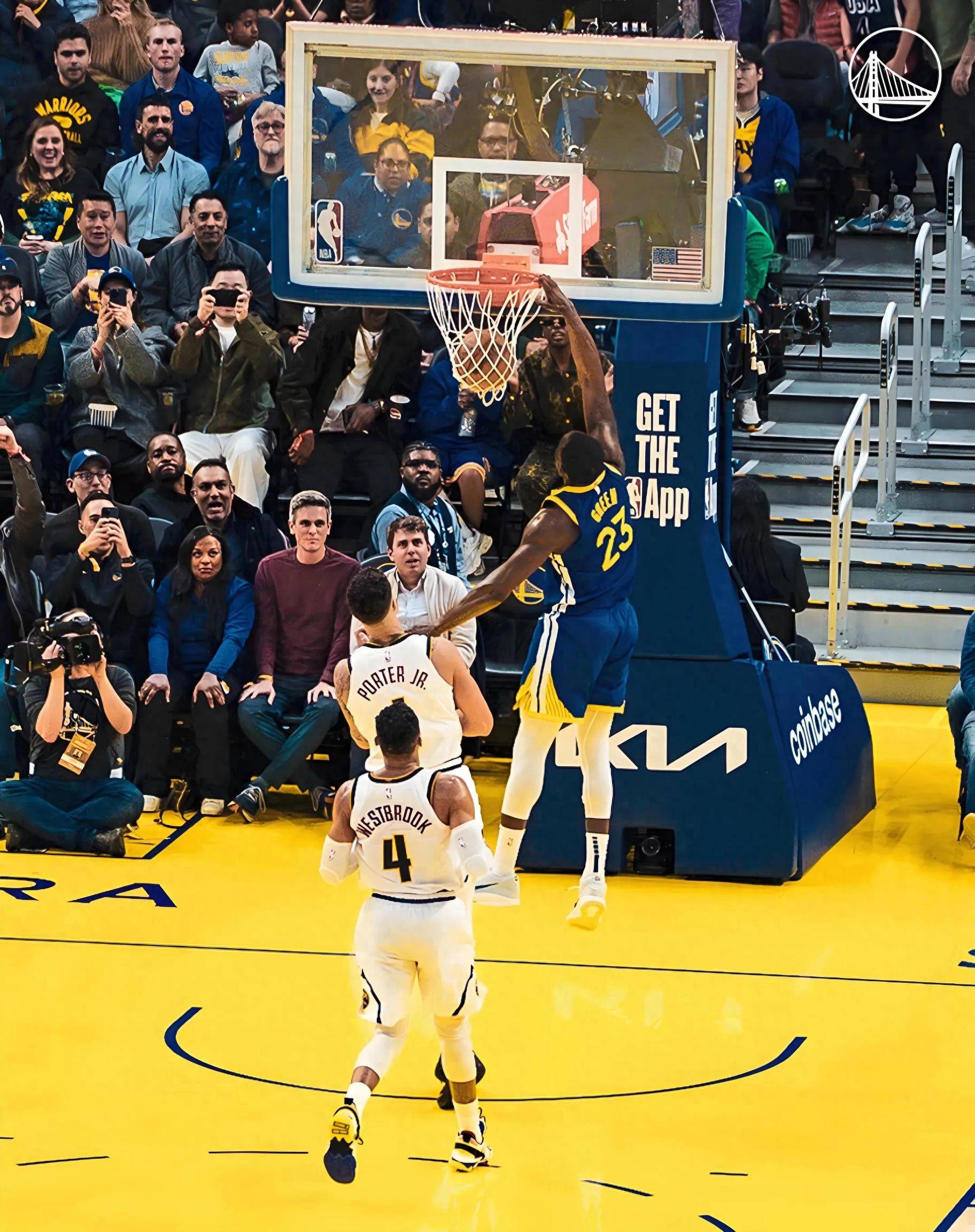 紧张刺激:篮球比赛胜负悬念,观众紧张不已的简单介绍 紧张刺激:篮球比赛胜负悬念,观众紧张不已的简单介绍