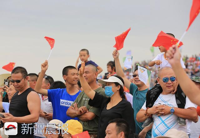 -美洲球员在国际比赛中赢得掌声阵阵