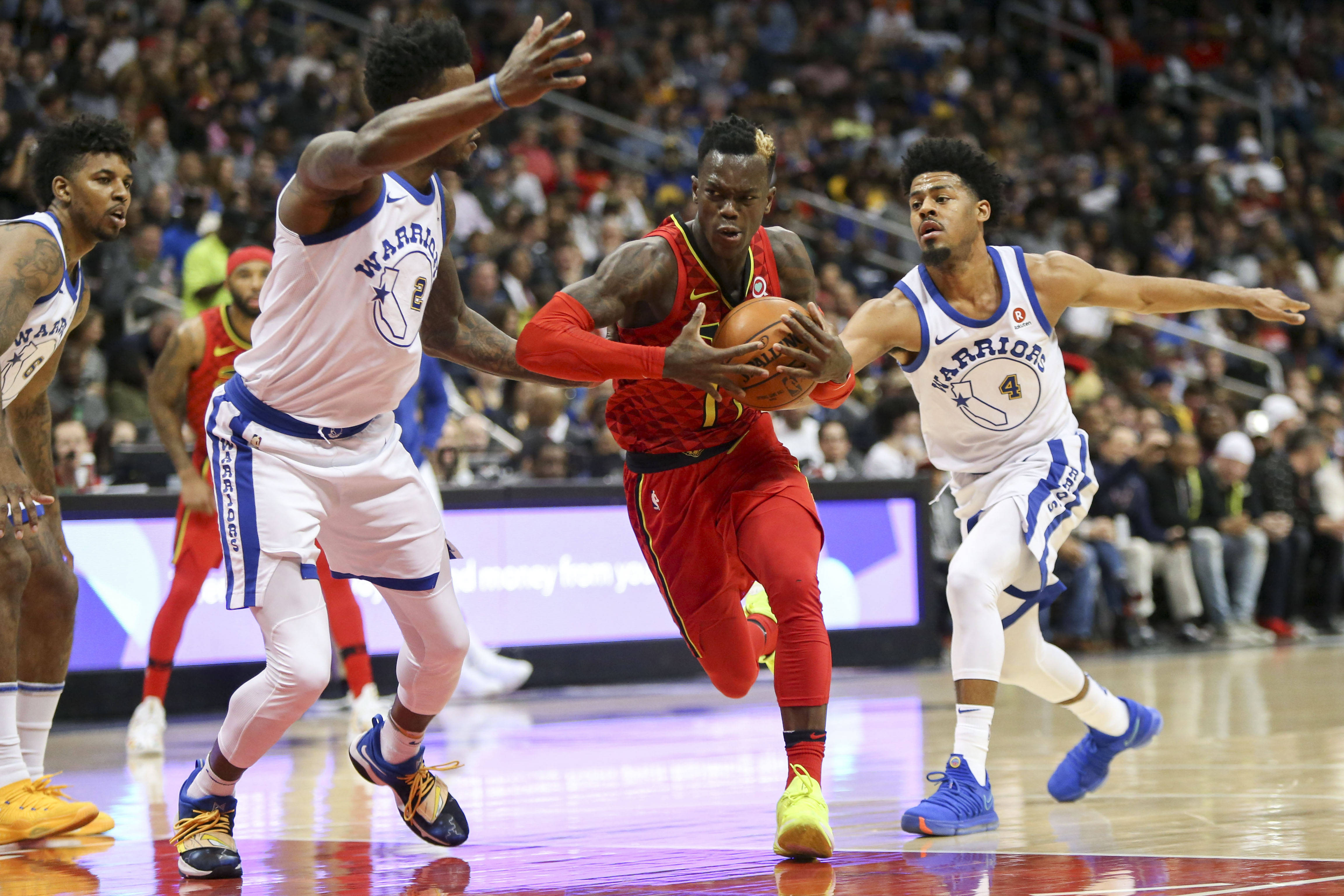 DB彩票官方网站-雄鹿不敌老鹰，字母哥防守漏洞，需加强