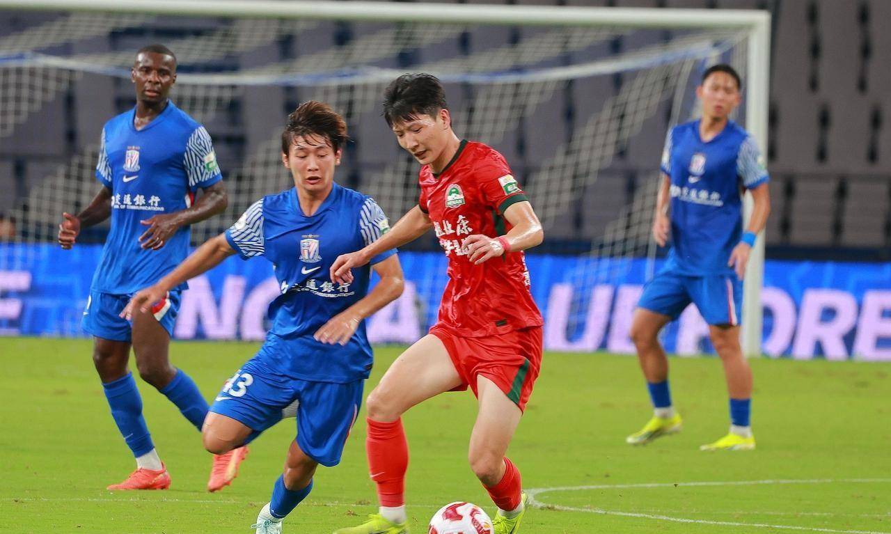 多宝彩票-建业客场不敌申花，球队陷入保级压力