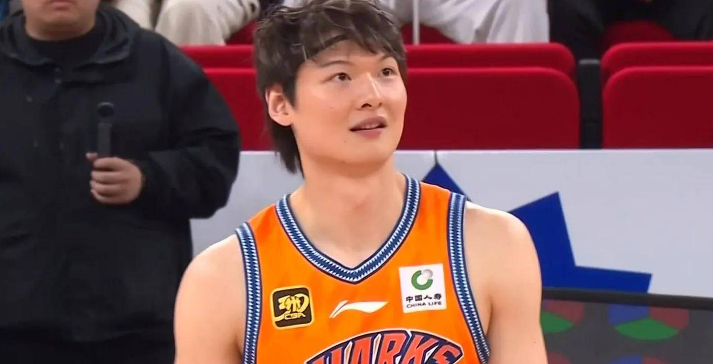 传统对手再度交锋，胜者难分