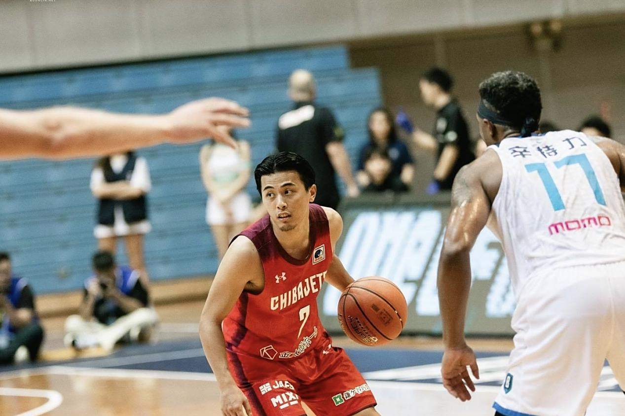 日本选手实力出众，称雄决赛