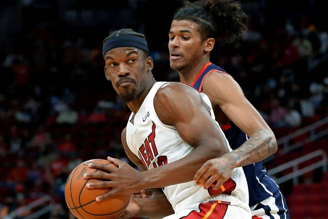 包含火箭队主教练困扰球队心态，积极寻求解决策略的词条