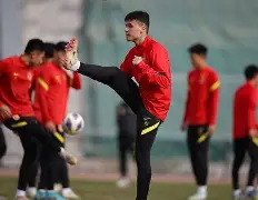 DB game-克里坦迎回主力大腿伤愈天鹅副主帅执教备战