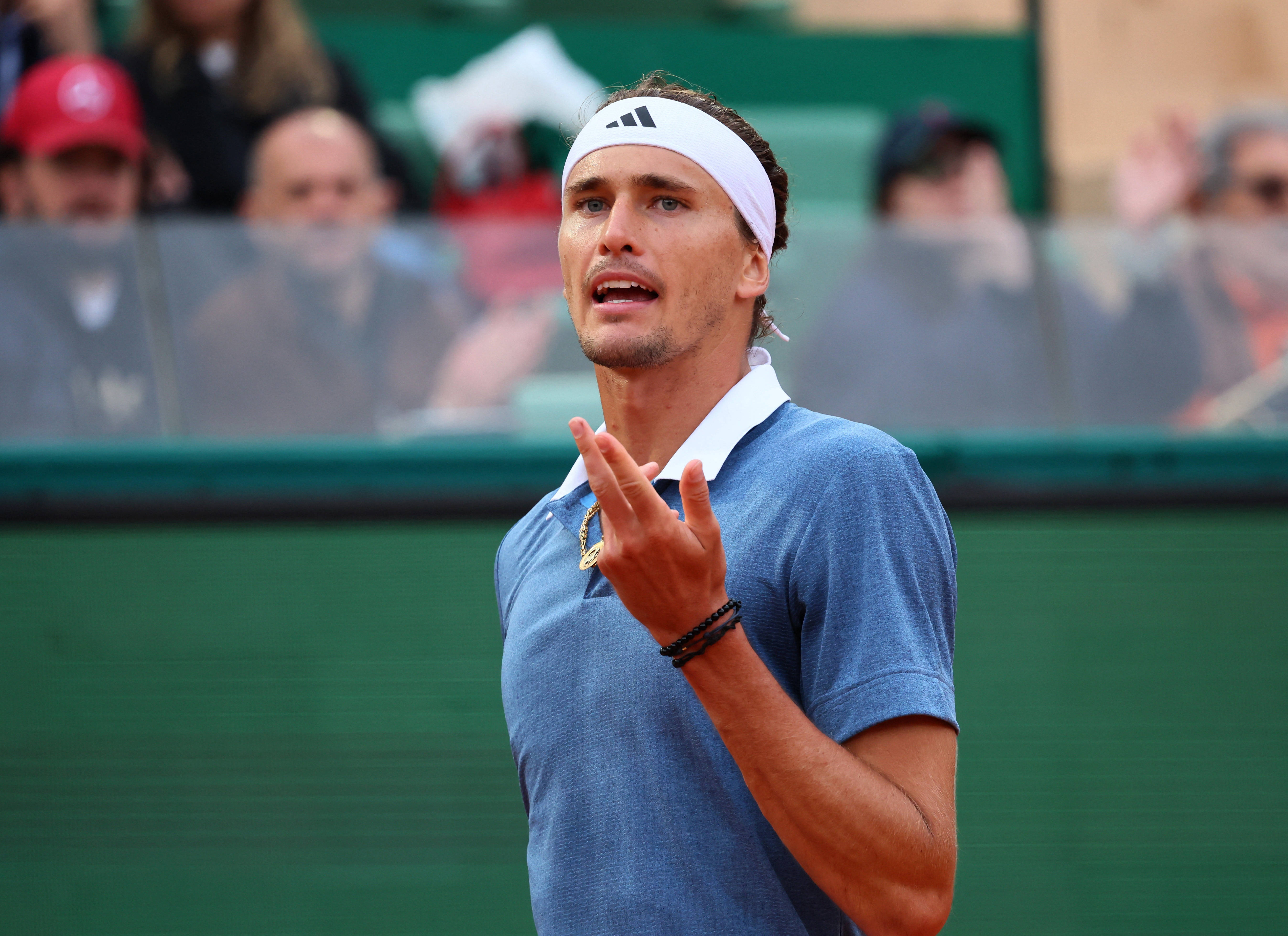 DB彩票官网-英国网球队逆转欧洲网球队，兹维列夫统治全场