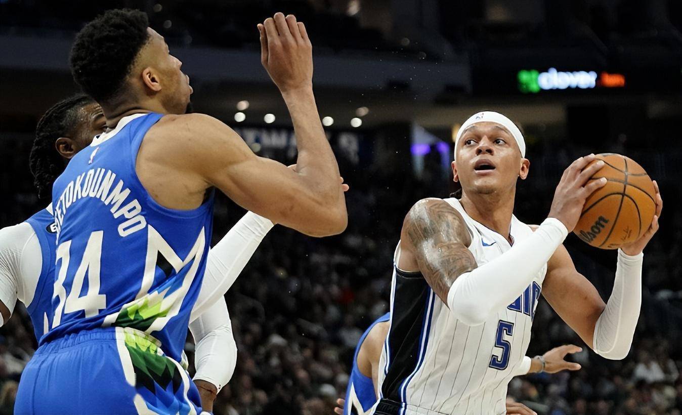 -包含独行花城胜雷霆，霍乐迪砍下25分的词条